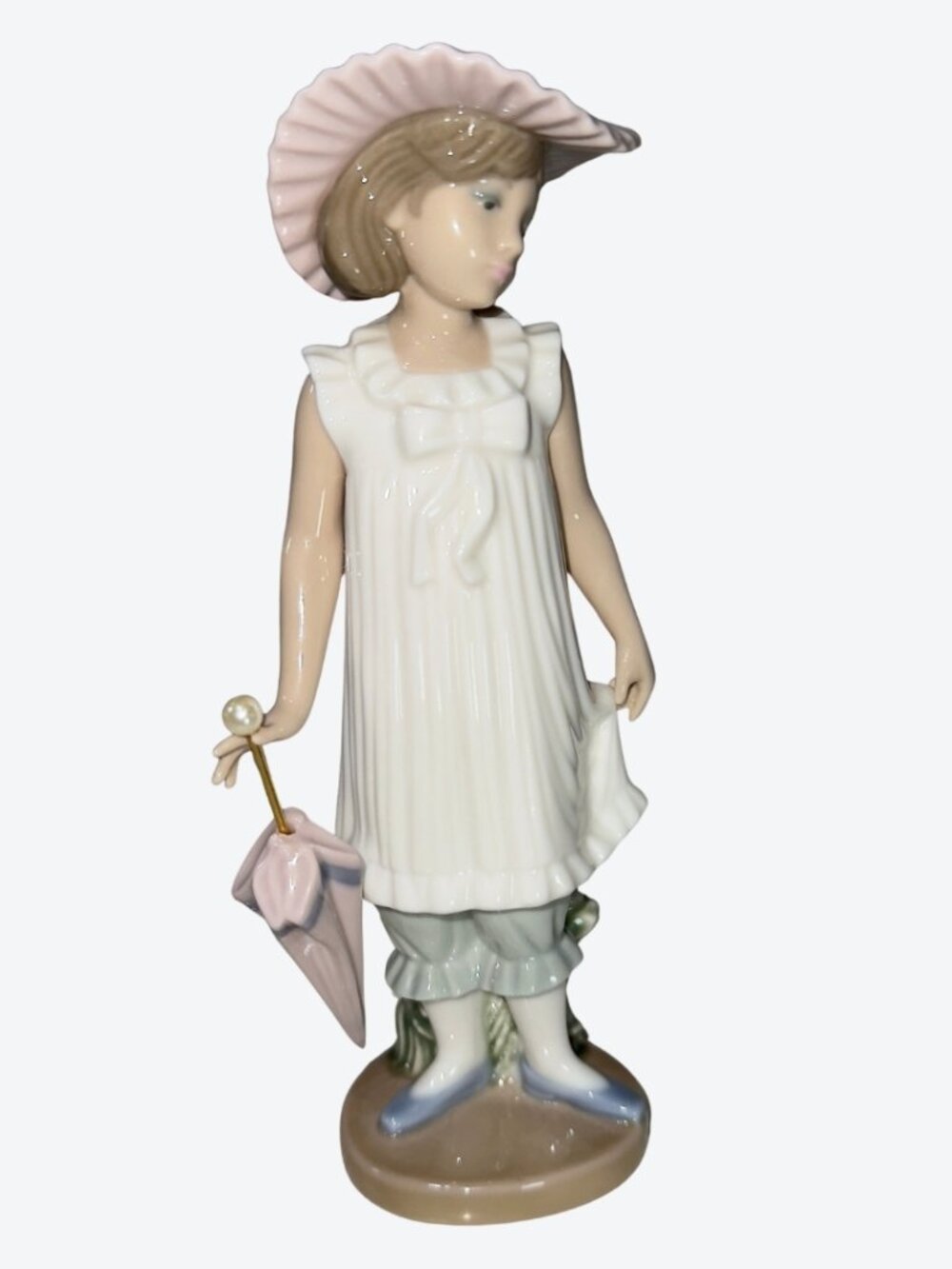 NAO by LLADRÓ April Showers Girl with Umbrella Porcelain Figurine - Picture 12 of 13